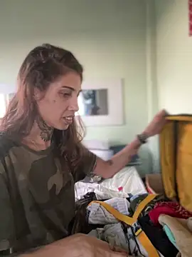 Snapshot of casalskunk chatting on October 17, 8:21 pm casalskunk online show from October 17, 8:21 pm