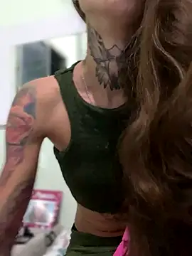 Snapshot of casalskunk chatting on November 9, 10:14 pm casalskunk online show from November 9, 10:14 pm