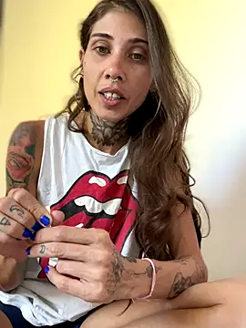 Snapshot of casalskunk chatting on November 14, 7:17 pm casalskunk online show from November 14, 7:17 pm