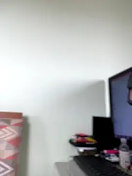 Snapshot of casalskunk chatting on November 8, 1:25 pm casalskunk online show from November 8, 1:25 pm