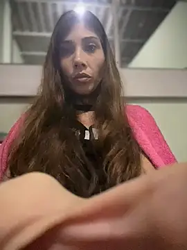 Snapshot of casalskunk chatting on June 7, 5:12 am casalskunk online show from June 7, 5:12 am
