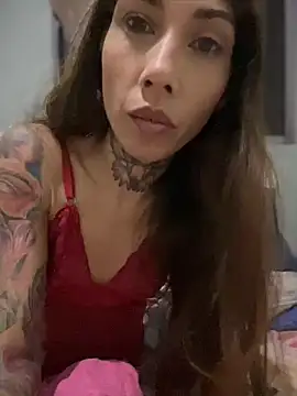 Snapshot of casalskunk chatting on May 31, 12:27 am casalskunk online show from May 31, 12:27 am
