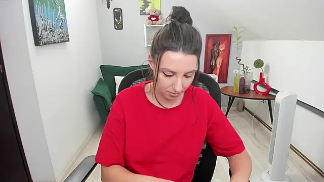 BettyJamess online show from October 16, 7:44 pm