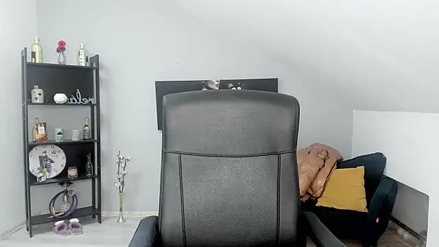 BettyJamess online show from November 11, 4:18 am