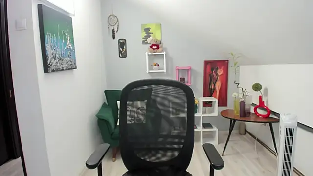 BettyJamess online show from October 17, 7:26 pm