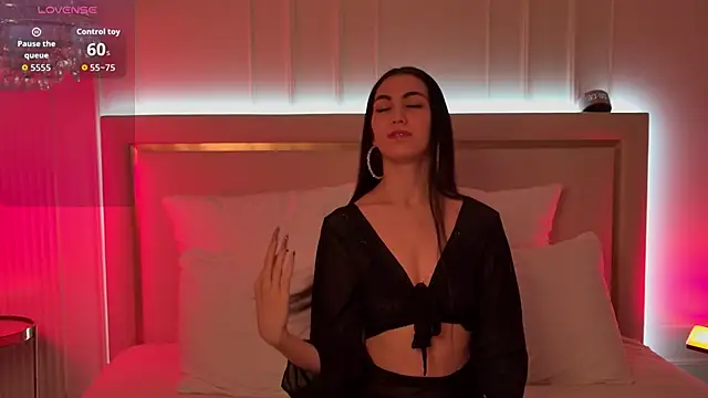 BettyLeen online show from March 15, 4:08 am