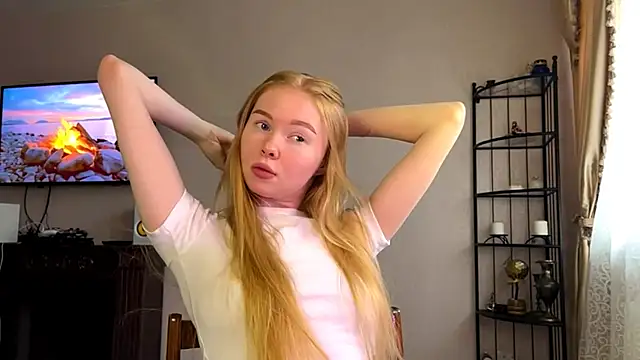 RaguelNicksons online show from October 30, 8:45 am