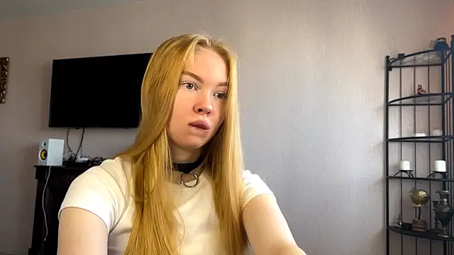 RaguelNicksons online show from October 31, 7:16 am