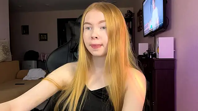 RaguelNicksons online show from November 13, 5:33 am