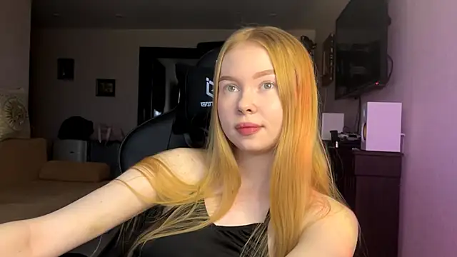 RaguelNicksons online show from November 14, 6:28 am