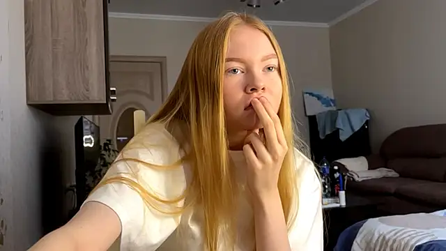 RaguelNicksons online show from October 24, 9:19 am