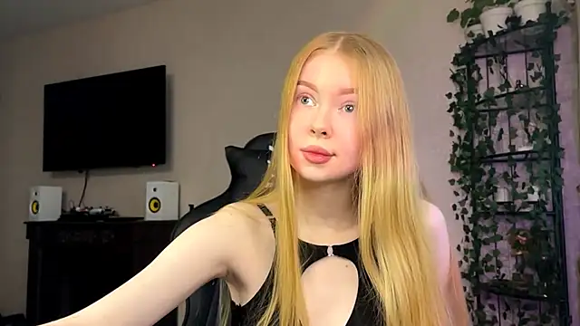 RaguelNicksons online show from November 27, 5:52 am