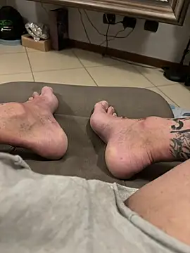 Sexy-feet78 online show from April 20, 8:21 pm
