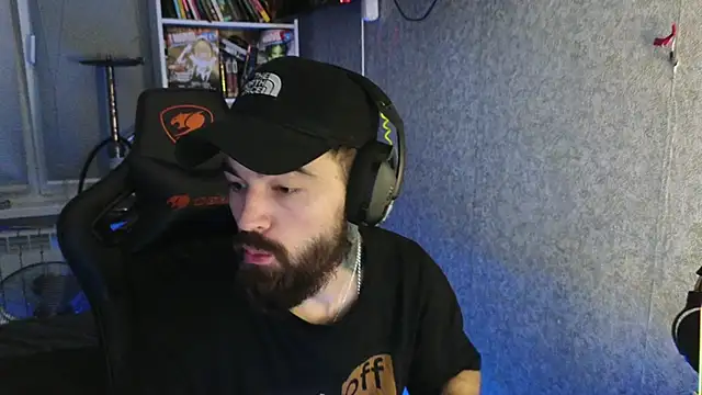 Snapshot of Nik_Namee chatting on November 12, 5:11 am Nik Namee online show from November 12, 5:11 am