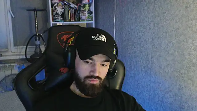 Snapshot of Nik_Namee chatting on November 30, 9:04 pm Nik Namee online show from November 30, 9:04 pm