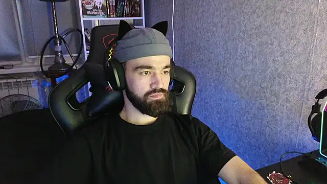 Snapshot of Nik_Namee chatting on October 30, 1:37 am Nik Namee online show from October 30, 1:37 am