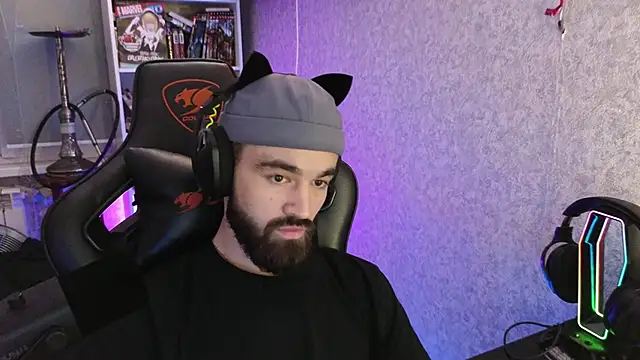 Snapshot of Nik_Namee chatting on October 31, 1:46 am Nik Namee online show from October 31, 1:46 am