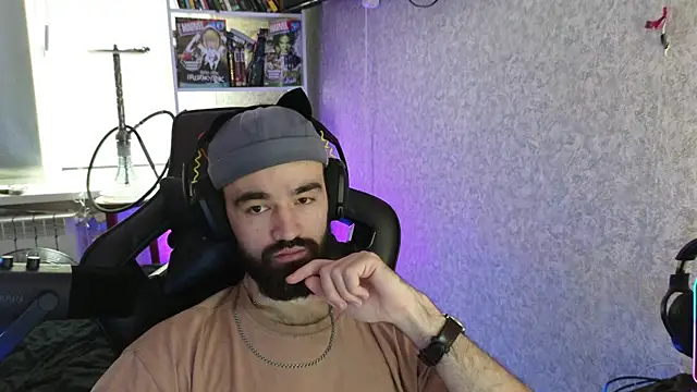 Snapshot of Nik_Namee chatting on November 4, 8:29 am Nik Namee online show from November 4, 8:29 am