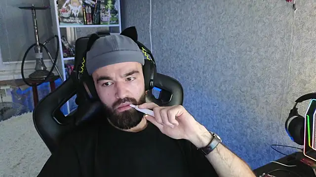 Snapshot of Nik_Namee chatting on November 25, 4:35 am Nik Namee online show from November 25, 4:35 am