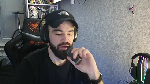 Snapshot of Nik_Namee chatting on November 28, 5:29 am Nik Namee online show from November 28, 5:29 am