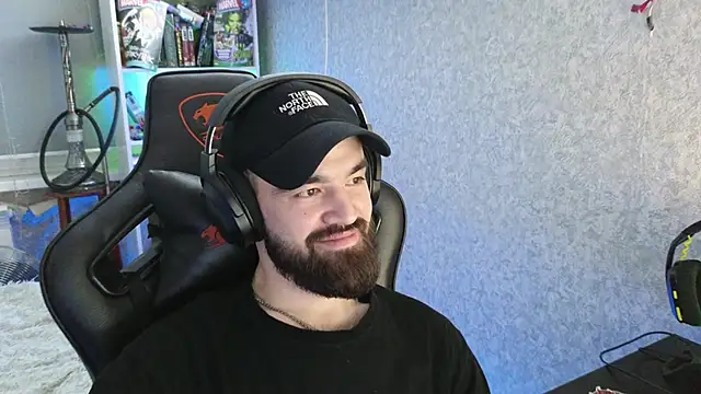 Snapshot of Nik_Namee chatting on December 5, 6:28 pm Nik Namee online show from December 5, 6:28 pm