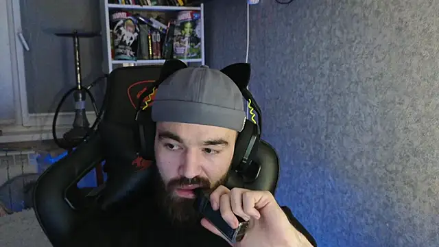 Snapshot of Nik_Namee chatting on December 1, 5:47 pm Nik Namee online show from December 1, 5:47 pm