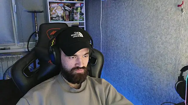 Snapshot of Nik_Namee chatting on November 13, 5:22 am Nik Namee online show from November 13, 5:22 am