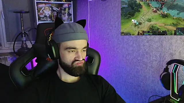 Snapshot of Nik_Namee chatting on October 31, 3:30 pm Nik Namee online show from October 31, 3:30 pm