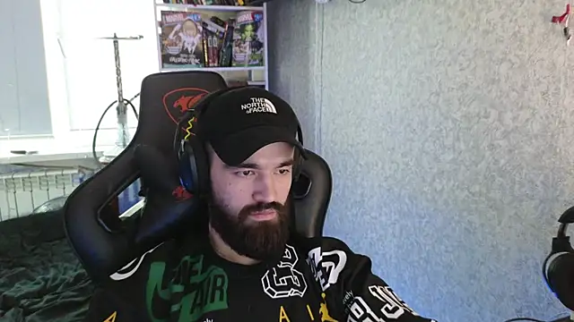 Snapshot of Nik_Namee chatting on November 14, 6:50 am Nik Namee online show from November 14, 6:50 am