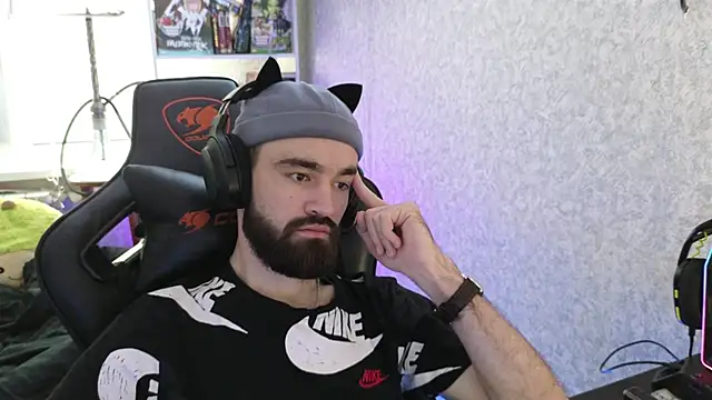 Snapshot of Nik_Namee chatting on November 2, 10:31 am Nik Namee online show from November 2, 10:31 am