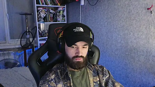 Snapshot of Nik_Namee chatting on December 14, 11:54 pm Nik Namee online show from December 14, 11:54 pm