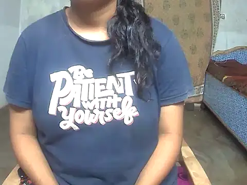 Snapshot of manju_02 chatting on October 10, 4:02 am manju 02 online show from October 10, 4:02 am