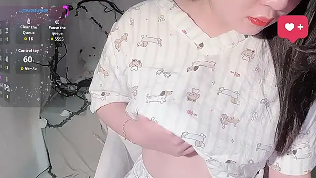 BeChinh Lee online show from November 2, 6:29 am