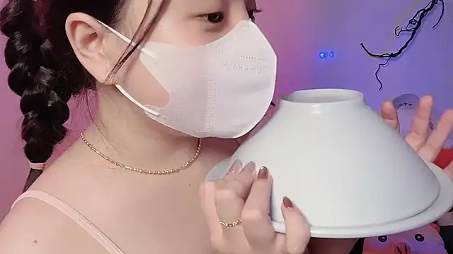 BeChinh Lee online show from February 22, 5:14 pm