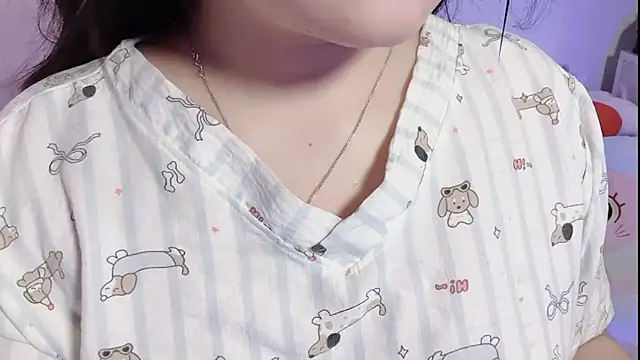 Snapshot of BeChinh_Lee chatting on April 21, 5:19 pm BeChinh Lee online show from April 21, 5:19 pm