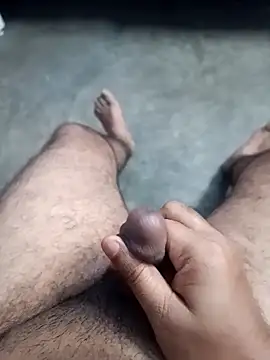 TrainedBend28 online show from March 8, 6:11 pm