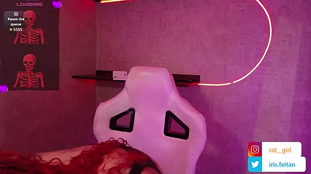 irisfeitan online show from April 11, 10:19 am