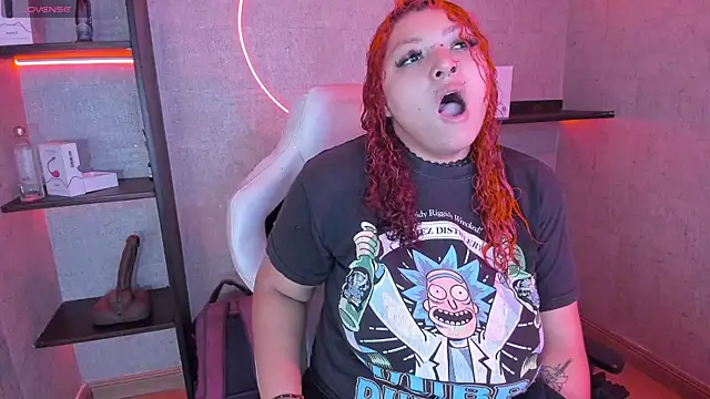 irisfeitan online show from November 5, 10:07 am