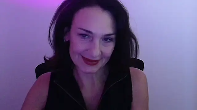 Snapshot of Rosie_Rosee chatting on November 1, 12:21 pm Rosie Rosee online show from November 1, 12:21 pm