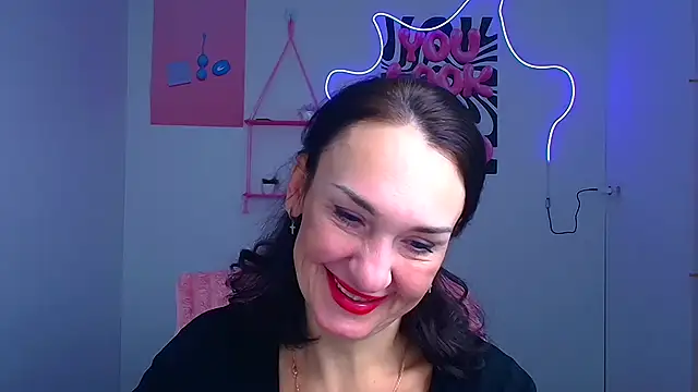 Rosie Rosee online show from February 6, 12:45 pm