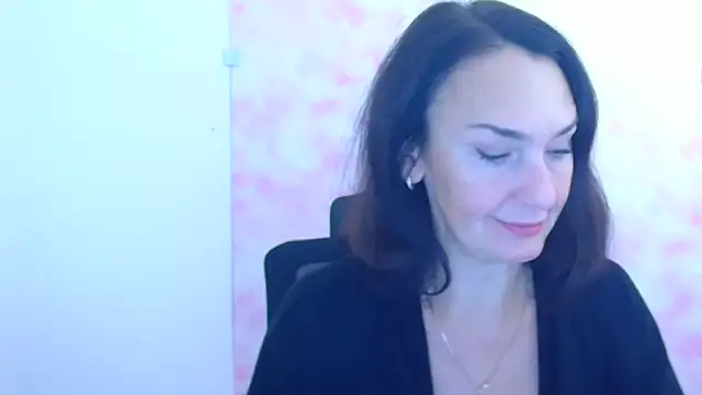 Rosie Rosee online show from December 19, 6:27 am