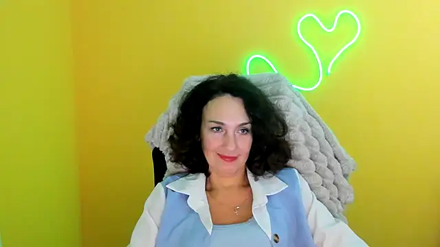 Snapshot of Rosie_Rosee chatting on November 3, 12:31 pm Rosie Rosee online show from November 3, 12:31 pm