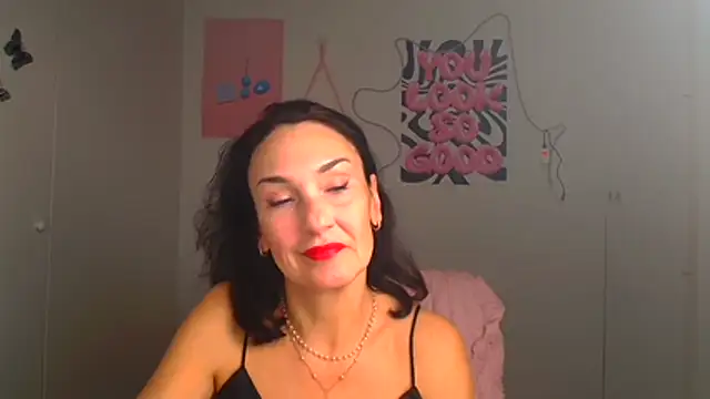 Rosie Rosee online show from March 27, 6:20 pm