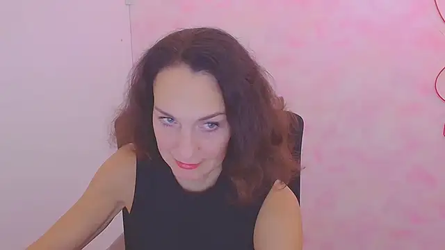 Snapshot of Rosie_Rosee chatting on November 4, 12:20 pm Rosie Rosee online show from November 4, 12:20 pm