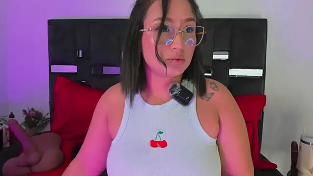 SussySunny  online show from February 25, 5:07 am