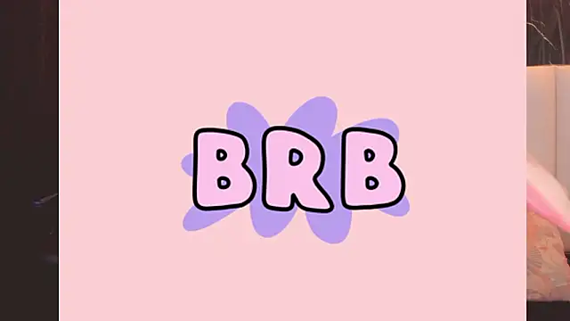 Snapshot of Lizz39 chatting on February 12, 6:40 pm Lizz39 online show from February 12, 6:40 pm