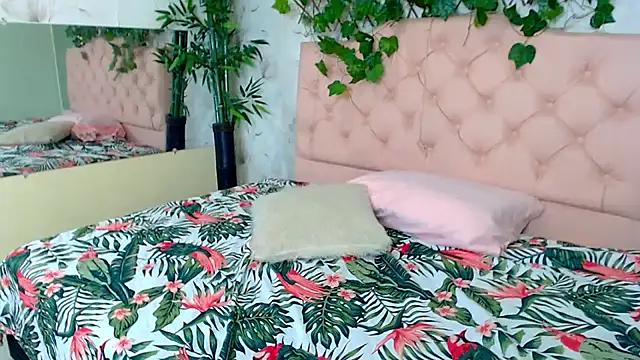 zara cute online show from March 6, 11:55 pm