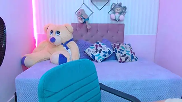 zara cute online show from December 1, 12:17 pm