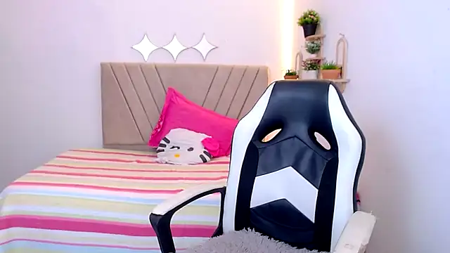 zara cute online show from May 17, 12:16 pm