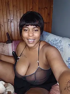 ZuriVixen online show from June 7, 6:35 pm